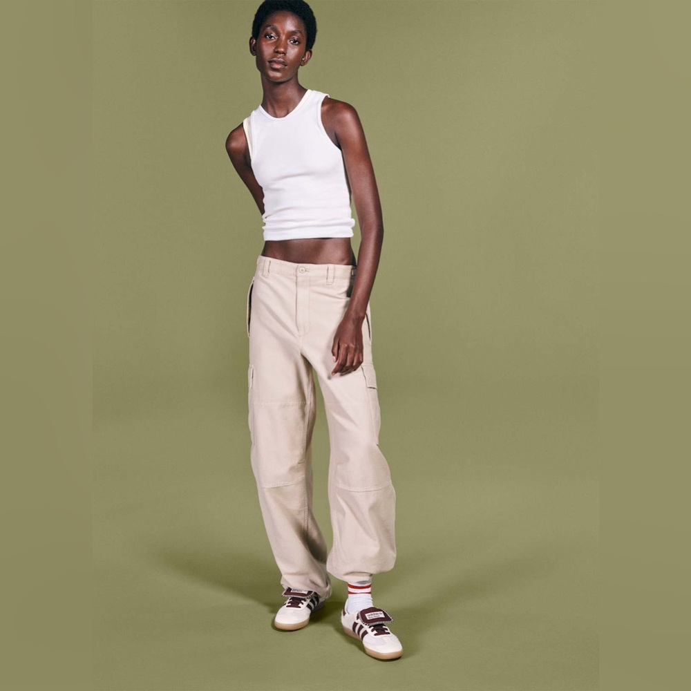 Aritzia TNA Supply Cargo Pant Size 10 Khaki Beige Drawstring Hem